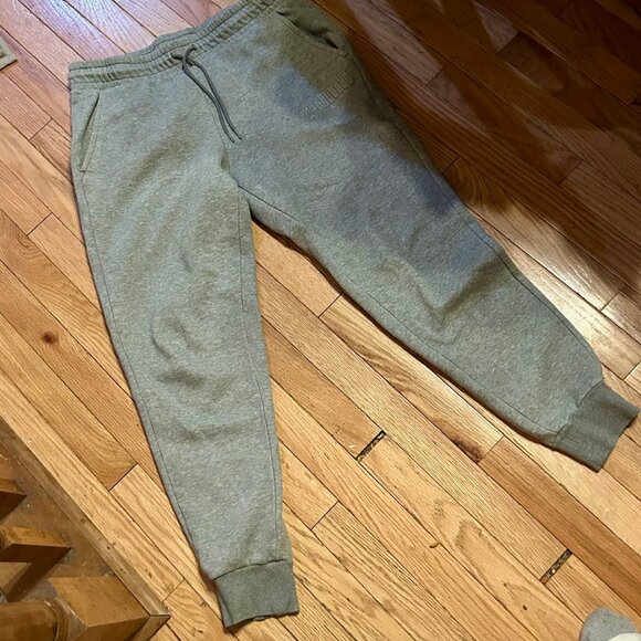 Puma Joggers Sweat Pants Athletic Cotton Blend Gray W/Pockets Mens‎ Size Large - Picture 1 of 1